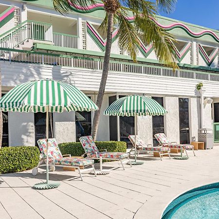Palm Tree Club Miami Hotel North Bay Village Exterior photo