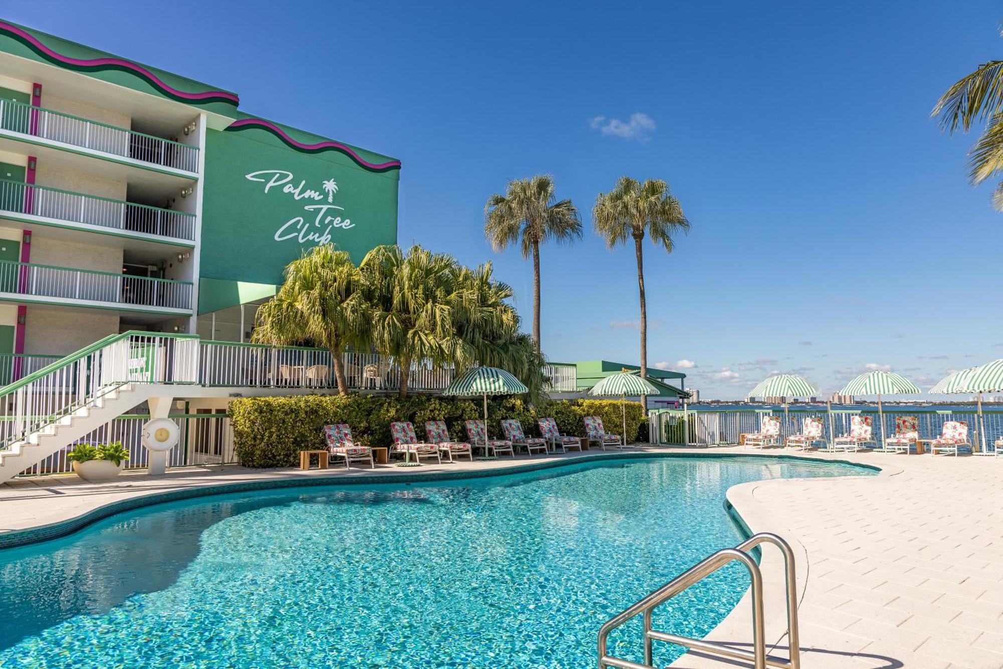 Palm Tree Club Miami Hotel North Bay Village Exterior photo